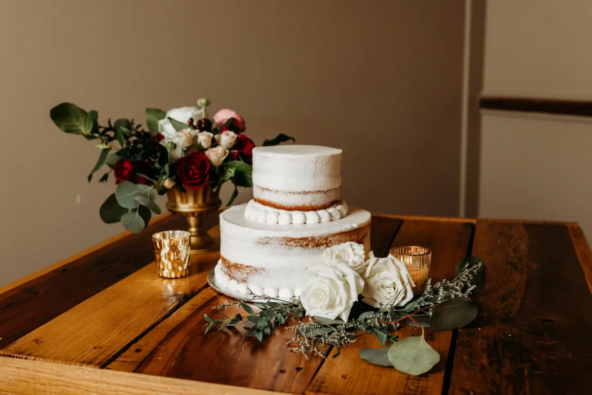 Carmine bridesmaid bouquet