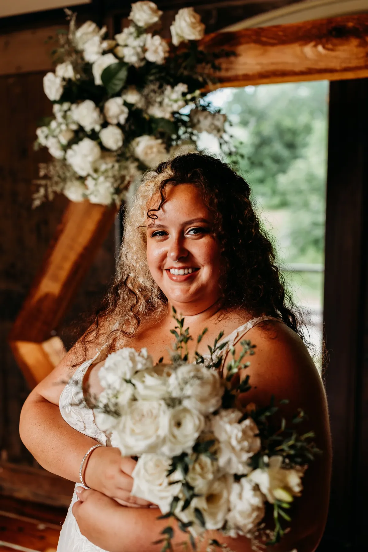 Timeless White reception florals